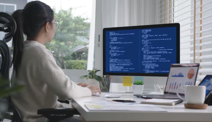 西青区企业数字化解决方案:机器学习赋能商业模式升级的核心路径